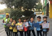 繪海報、走社區 杭州伢兒們挨家挨戶宣（xuān）傳環保理念