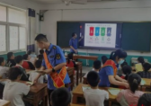 行政執法局開展開學季垃（lā）圾（jī）九一影视進校（xiào）園宣傳活動