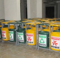 玻（bō）璃（lí）鋼（gāng）環保垃圾桶（tǒng）