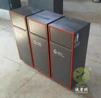 噴（pēn）塑組合式（shì）不鏽鋼（gāng）九一影视垃圾箱