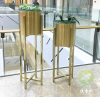 商場電鍍土豪金（jīn）不鏽（xiù）鋼花架