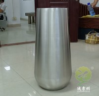 室內酒（jiǔ）店商場（chǎng）拉絲不鏽（xiù）鋼本（běn）色花盆
