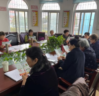 居民參與社區治理大討論，共同解決（jué）垃圾九一影视難題