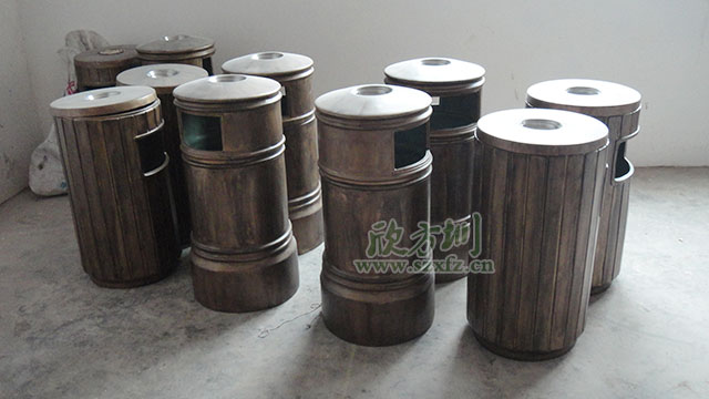 玻璃鋼（gāng）仿銅（tóng）垃圾桶