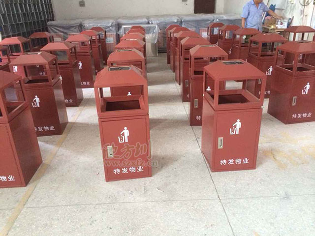 戶外(wài)鋼製垃圾桶 戶外鋼製垃圾(jī)桶