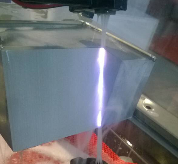 線（xiàn）切割（gē）加工電流