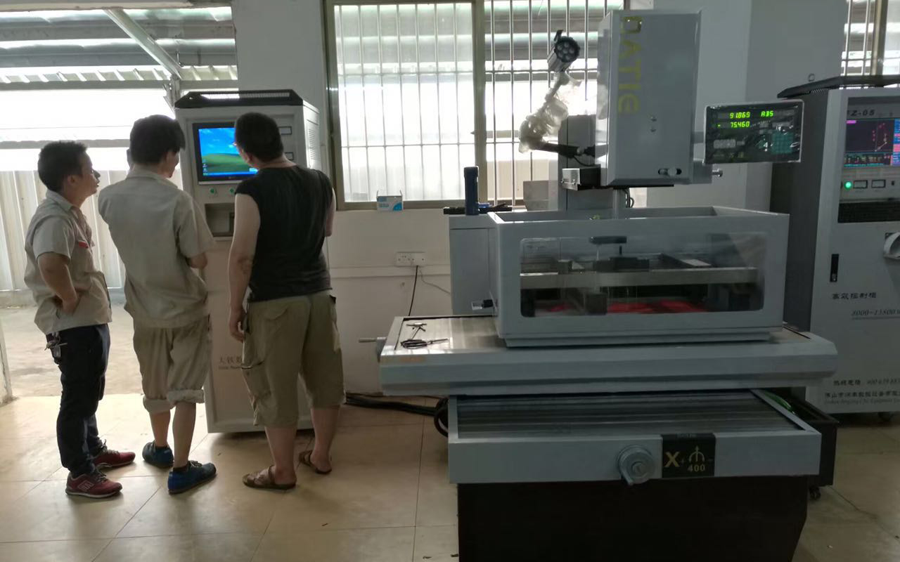 中走絲線（xiàn）切割