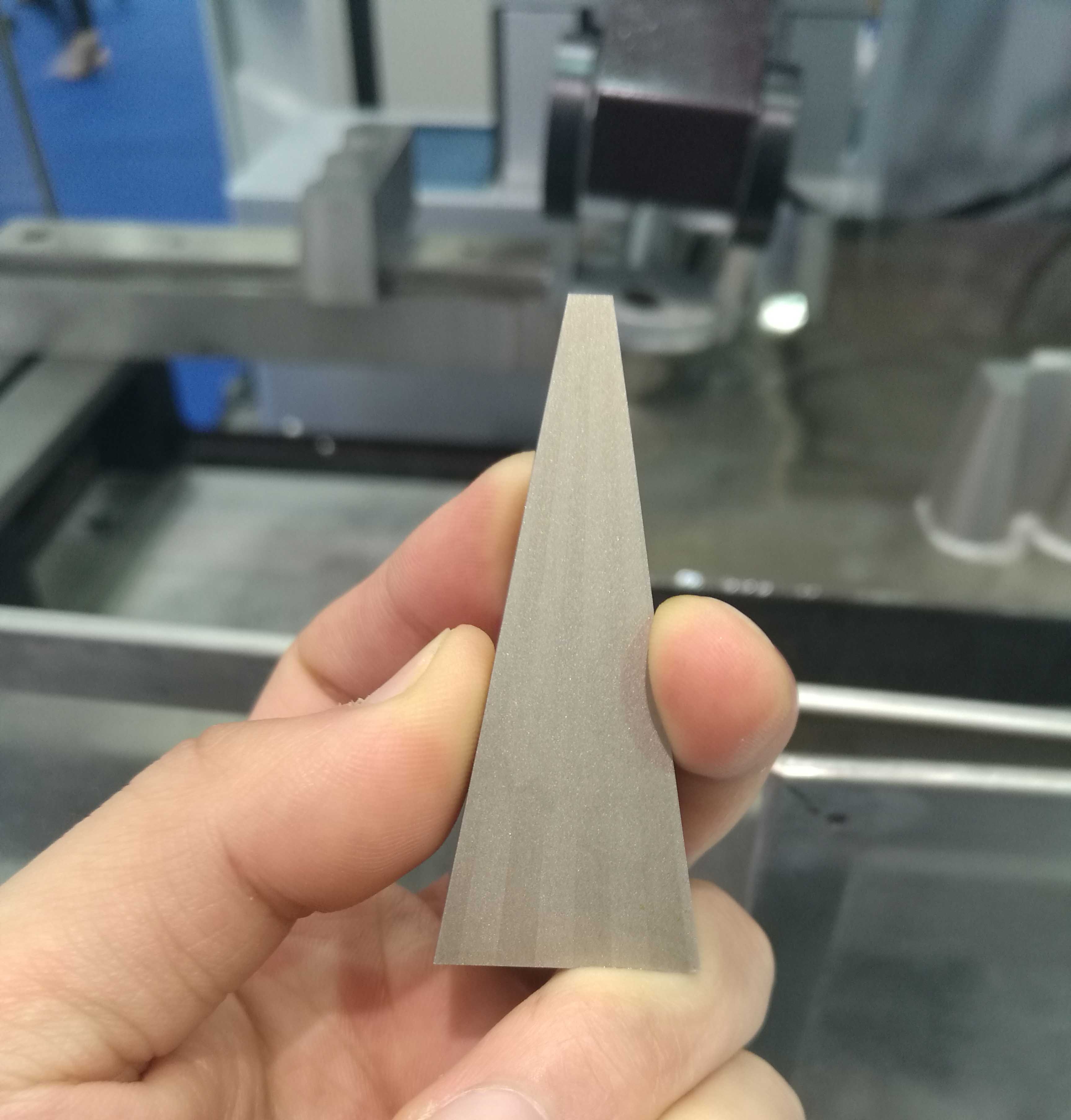 大錐度中走絲線切割樣件