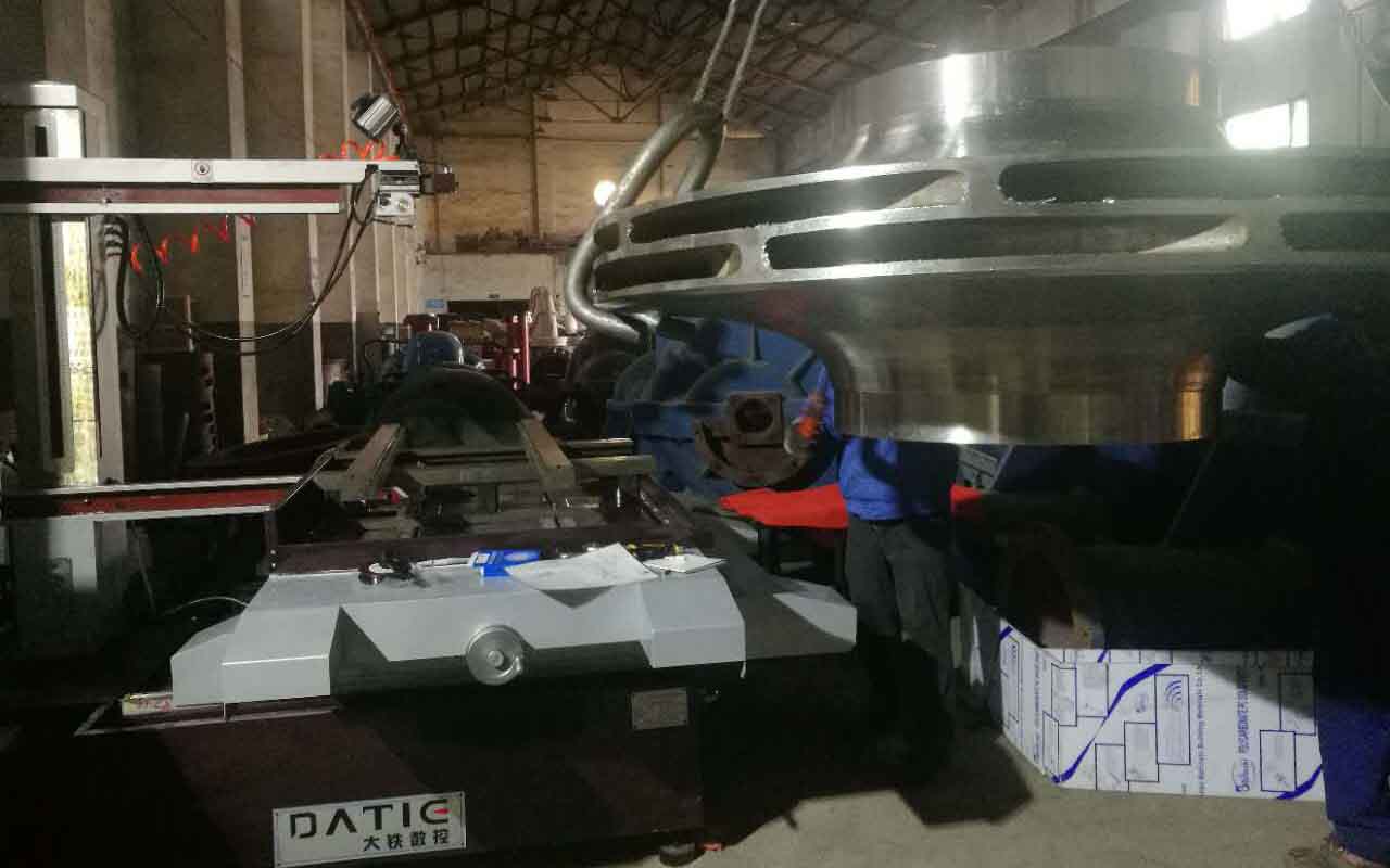 湖南（長一（yī）泵業（yè））電火花線切（qiē）割客戶現場圖片