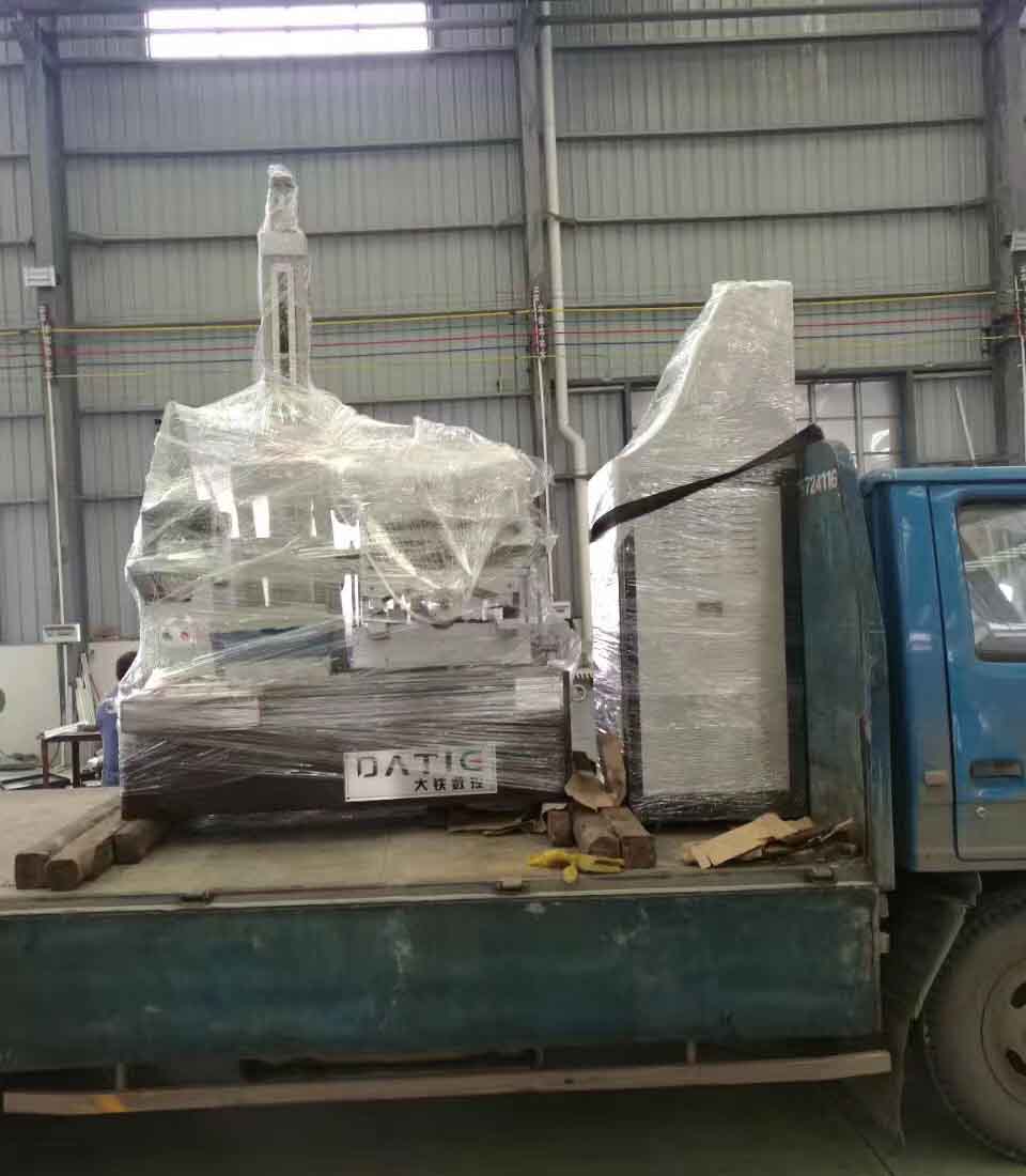 金祥盛模（mó）具現場卸貨圖片