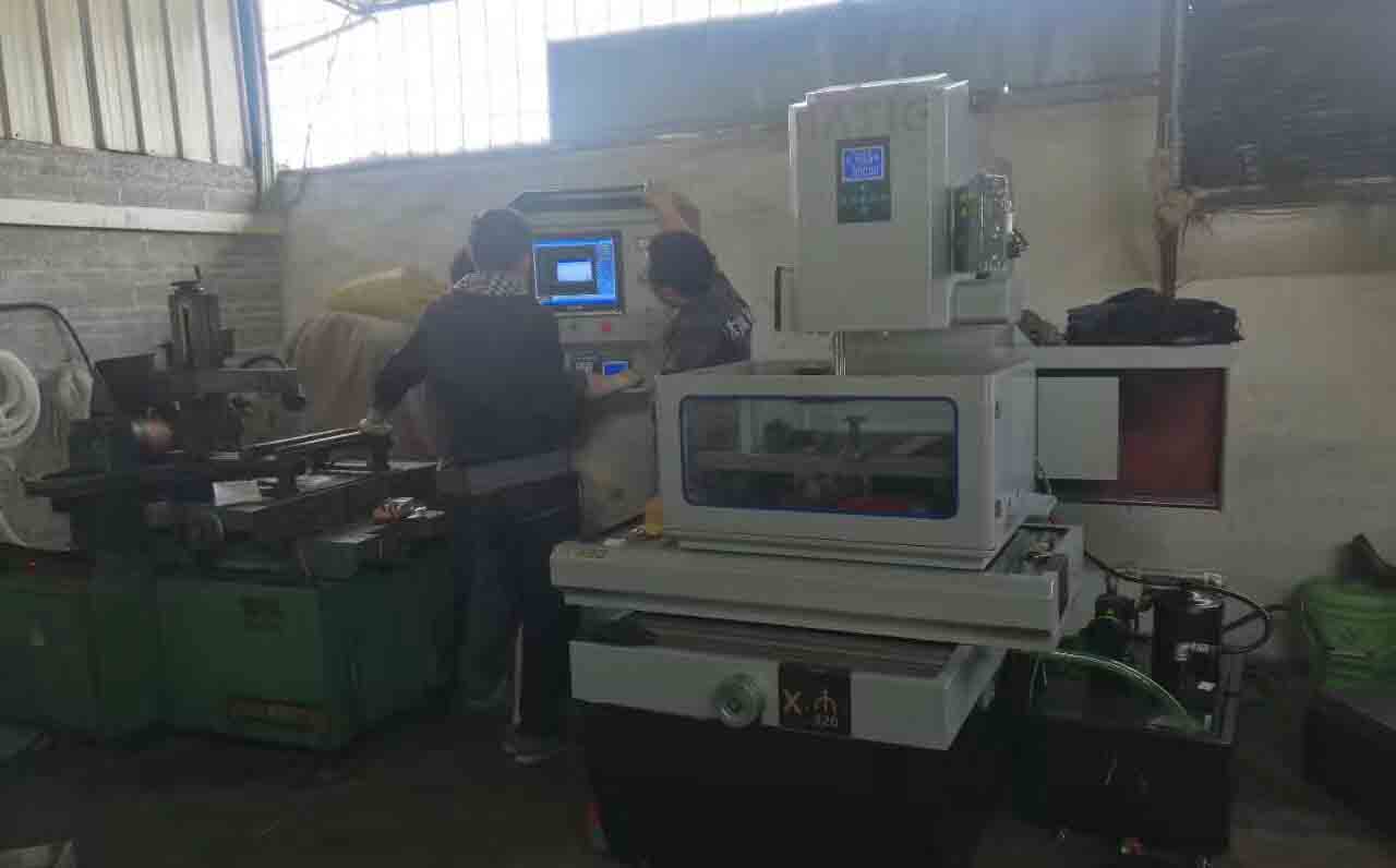 佛山（置誠五金）中走絲現場培訓照片