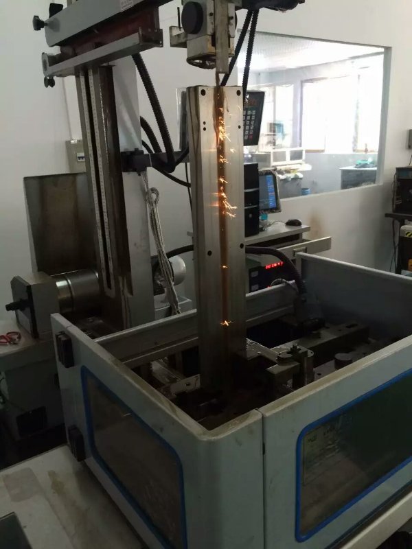 17·c18起草视频.27線切割機床加工大厚度工件1