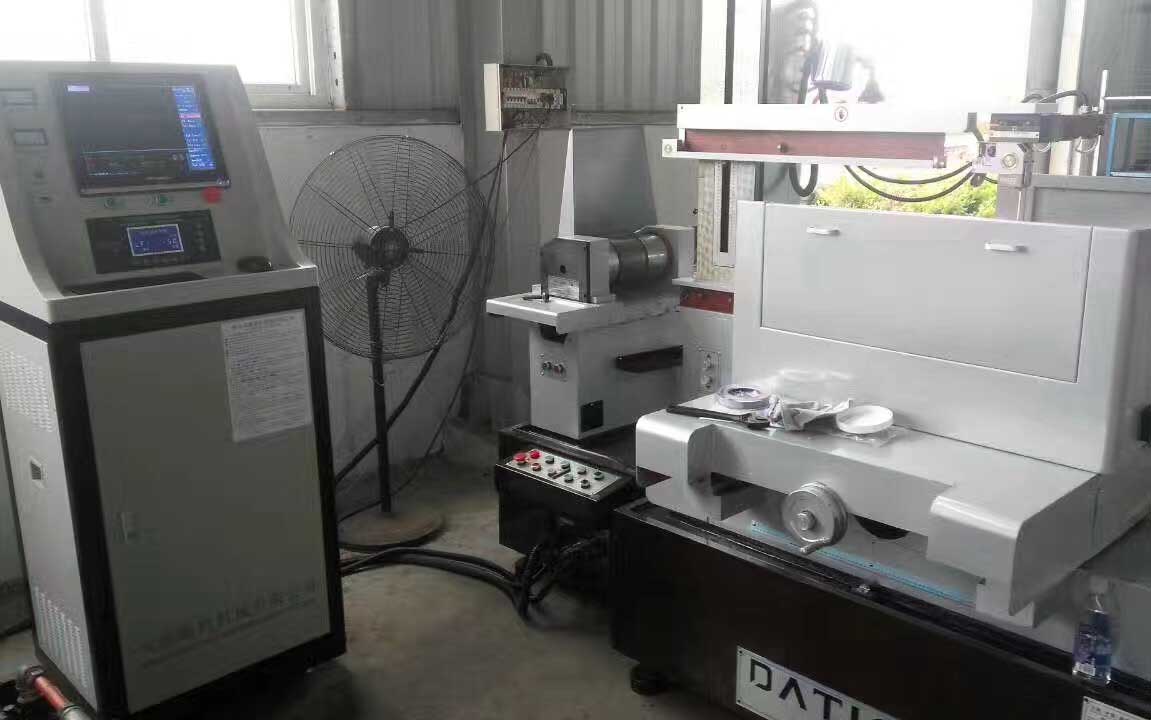 DK630線切割機床現場安（ān）裝（zhuāng）