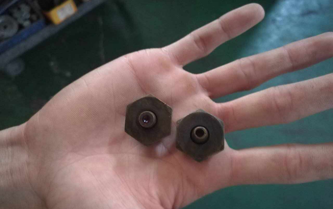 中走絲水嘴堵塞