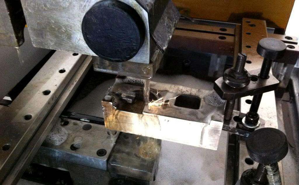 線切割（gē）加工工件