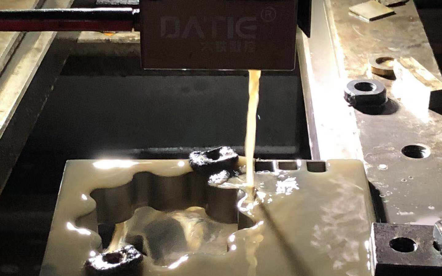 線切割的鉬絲尺寸對（duì）加（jiā）工精度的影響1