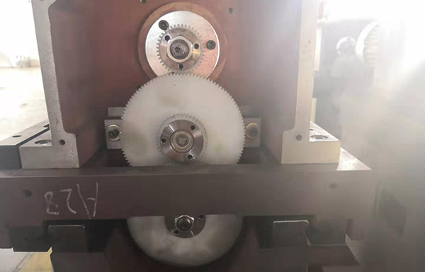 線切割絲筒換向（xiàng）噪音大解決（jué）辦法