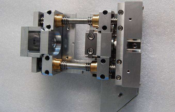 線切割加工模具