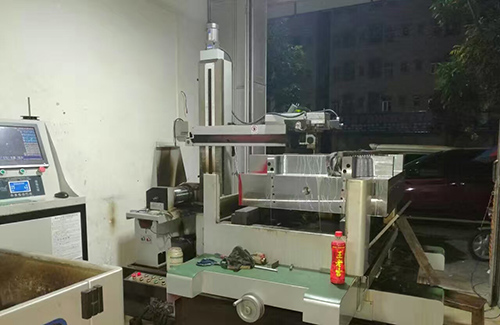 線（xiàn）切割加工高工件