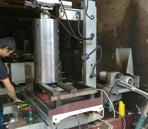 線切割高工件如何加工