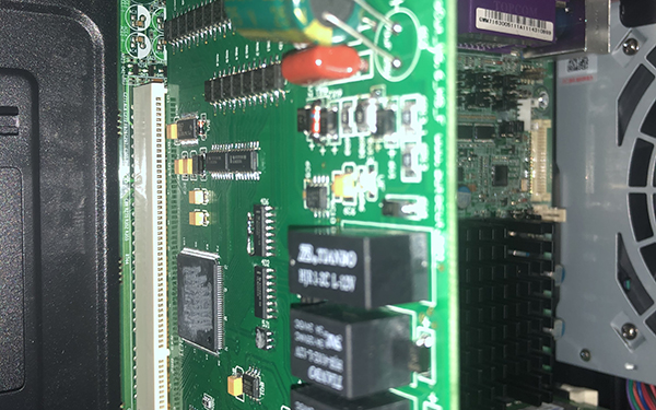 線切割電腦主板